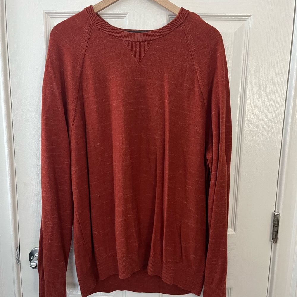Banana Republic Men's Brick Crewneck Sweater / Organic Cotton